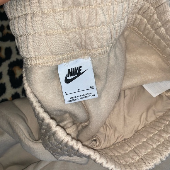 Nike trend oversized sweatpants - Picture 3 of 4